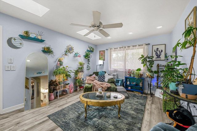 5400 S 121st STREET, Hales Corners, WI 53130