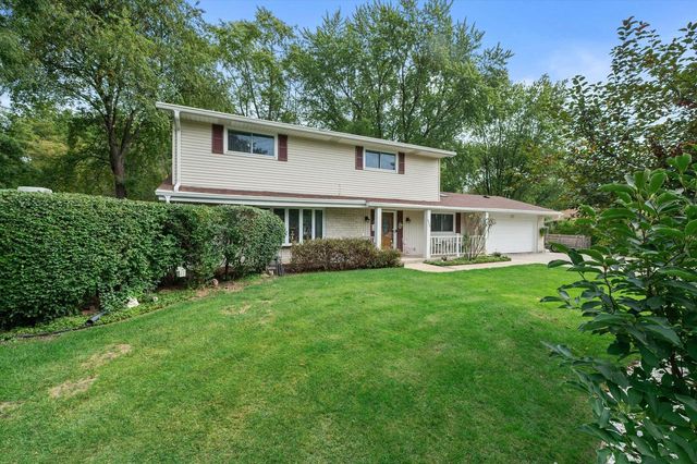 5400 S 121st STREET, Hales Corners, WI 53130