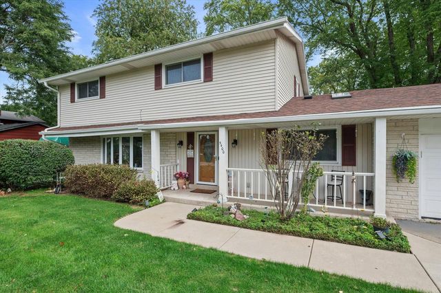 5400 S 121st STREET, Hales Corners, WI 53130