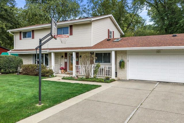 5400 S 121st STREET, Hales Corners, WI 53130
