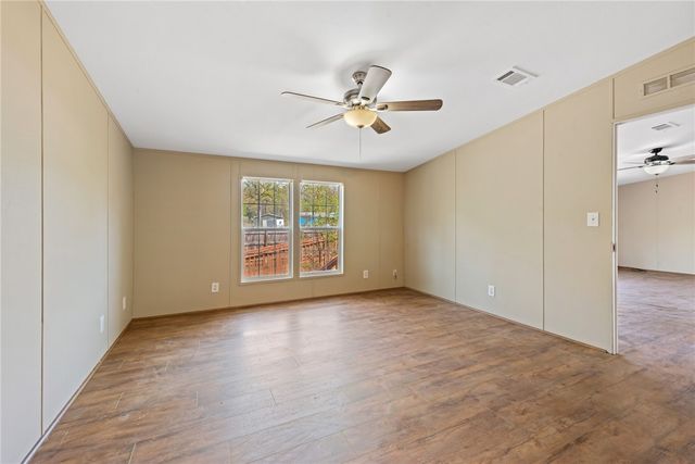 1120 Sandy Cove Drive, Bryan, TX 77807