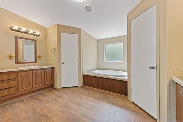 1120 Sandy Cove Drive, Bryan, TX 77807