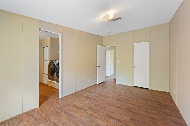 1120 Sandy Cove Drive, Bryan, TX 77807