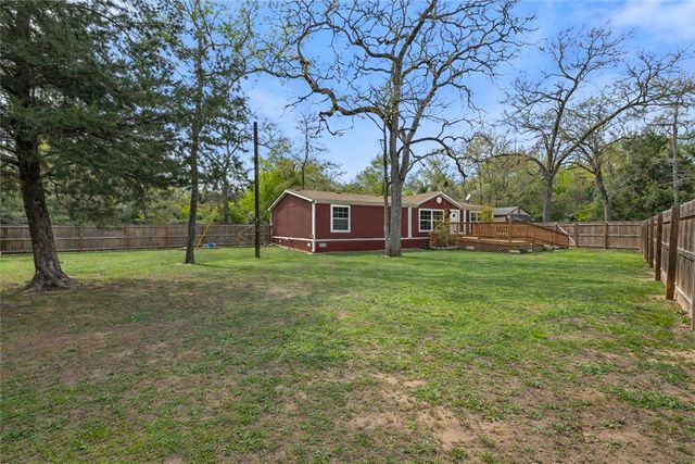 1120 Sandy Cove Drive, Bryan, TX 77807