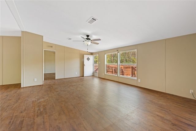 1120 Sandy Cove Drive, Bryan, TX 77807