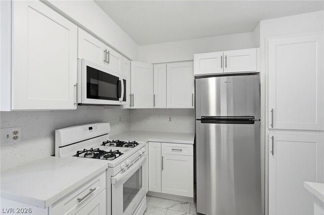 137 Wynntry Drive, Henderson, NV 89074