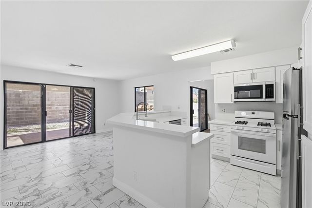 137 Wynntry Drive, Henderson, NV 89074