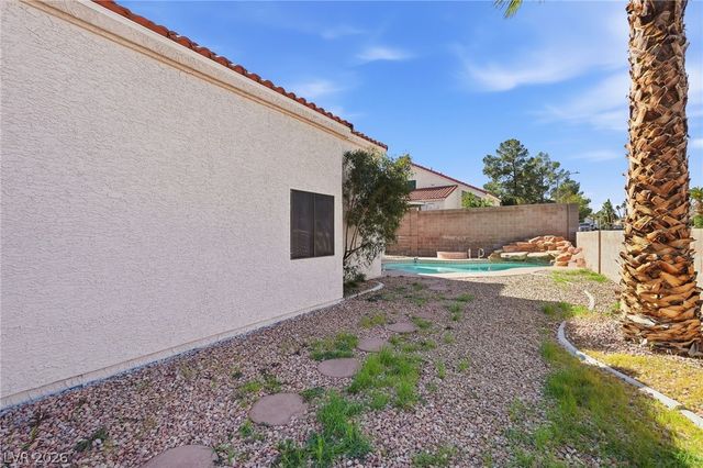 137 Wynntry Drive, Henderson, NV 89074