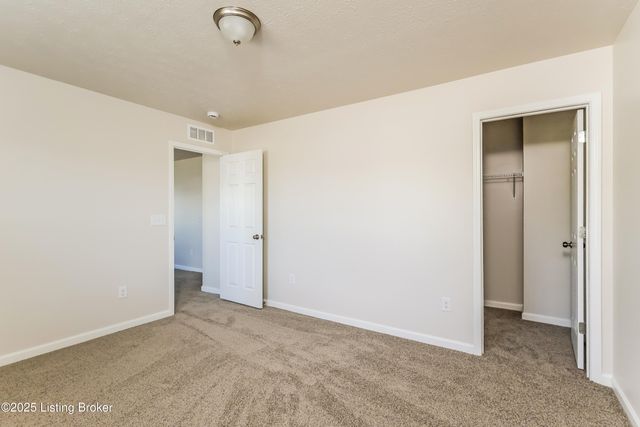 1213 Johnson Ridge Rd, Louisville, KY 40245