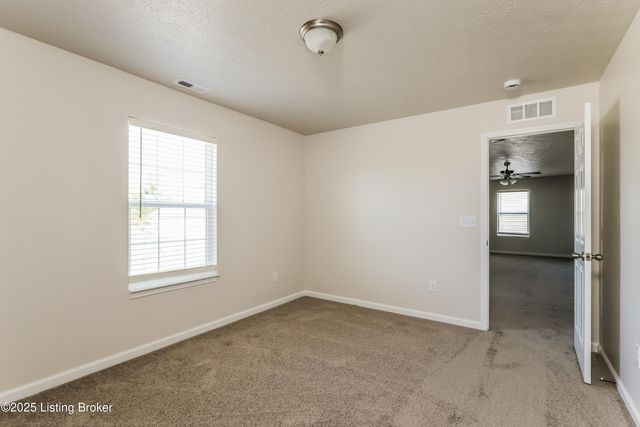 1213 Johnson Ridge Rd, Louisville, KY 40245