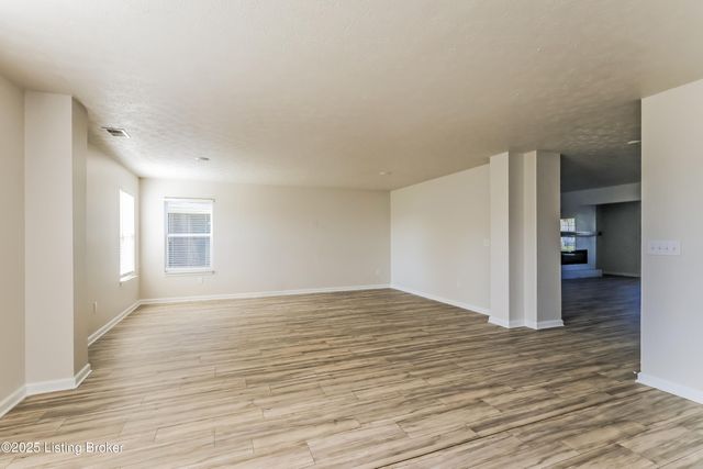 1213 Johnson Ridge Rd, Louisville, KY 40245