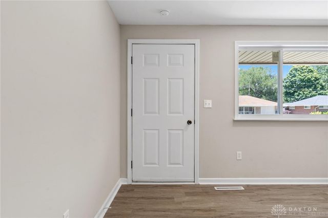 5660 Tomberg Street, Huber Heights, OH 45424