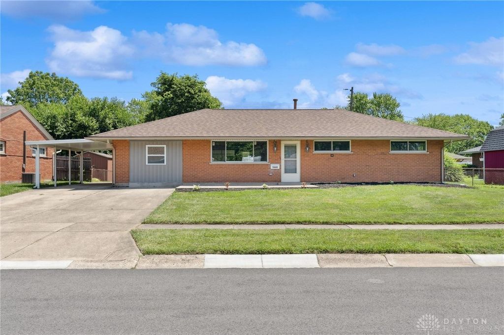 5660 Tomberg Street, Huber Heights, OH 45424