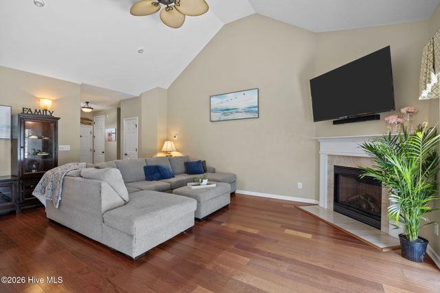 110 Ravennaside Drive NW, Calabash, NC 28467