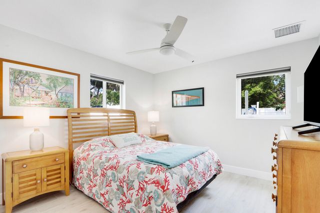 27 WILLOW Road, Tequesta, FL 33469