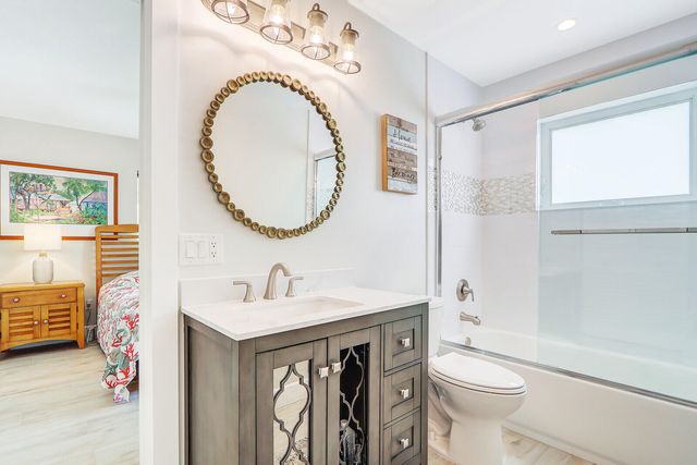27 WILLOW Road, Tequesta, FL 33469