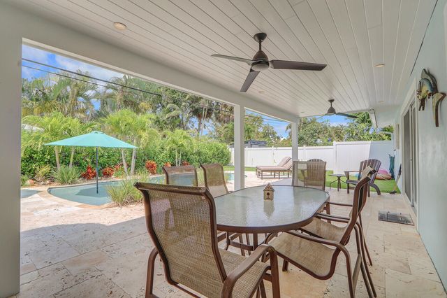 27 WILLOW Road, Tequesta, FL 33469