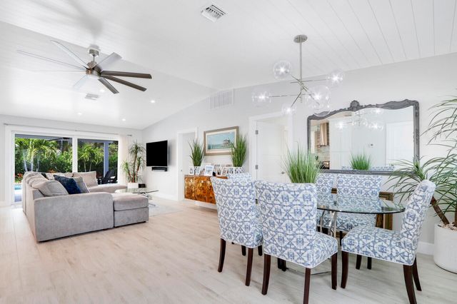 27 WILLOW Road, Tequesta, FL 33469