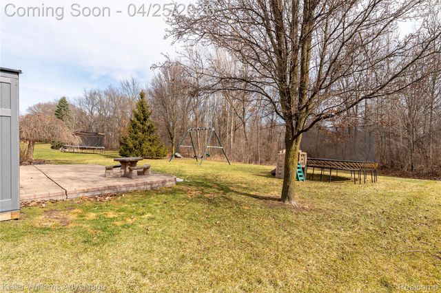 1758 Four Seasons Drive, Hartland Township, MI 48843