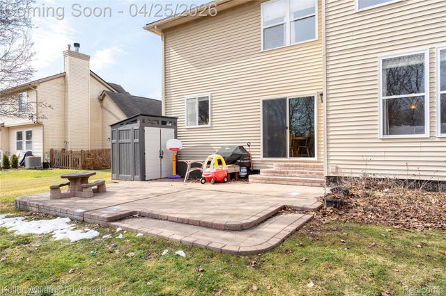 1758 Four Seasons Drive, Hartland Township, MI 48843