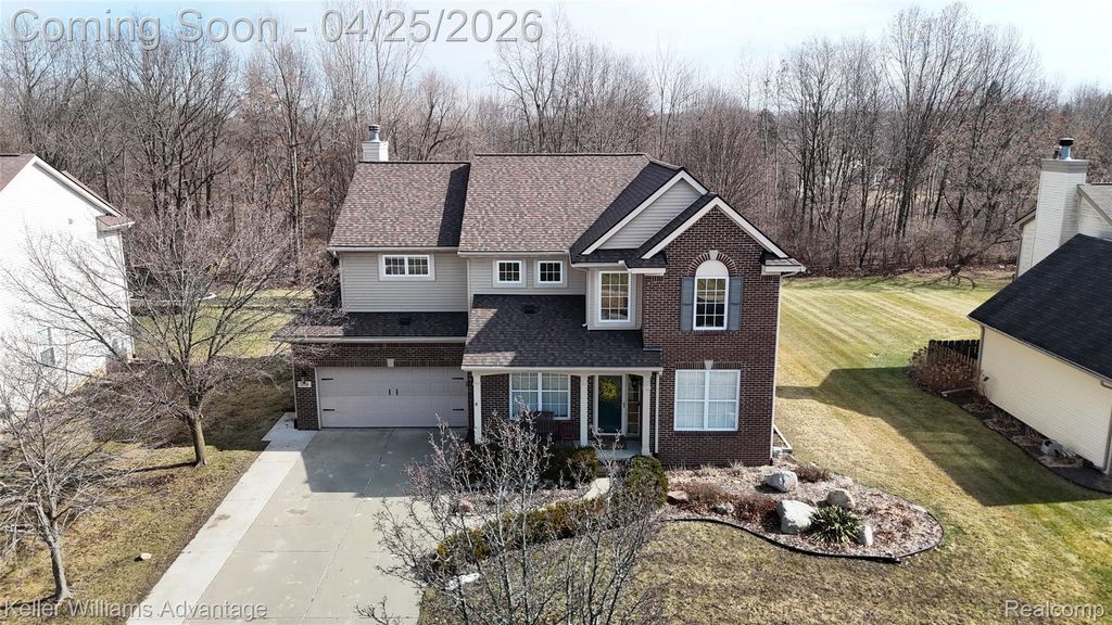 1758 Four Seasons Drive, Hartland Township, MI 48843