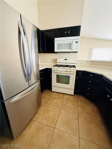 5272 Mineral Lake Drive, Las Vegas, NV 89122