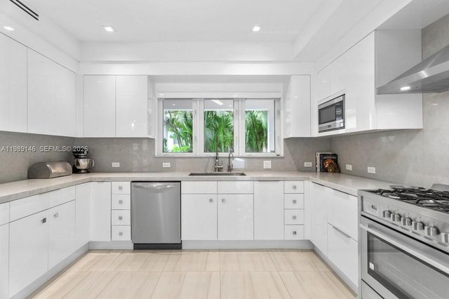 748 Palermo Ave, Coral Gables, FL 33134