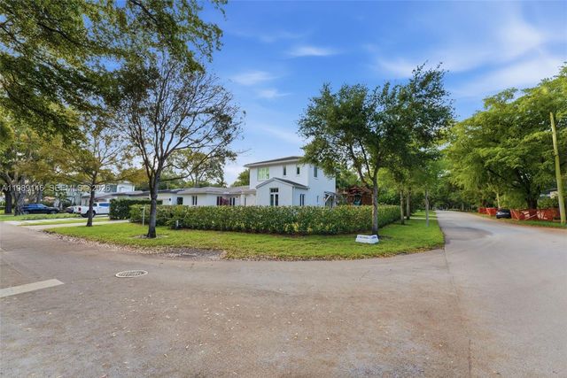 748 Palermo Ave, Coral Gables, FL 33134