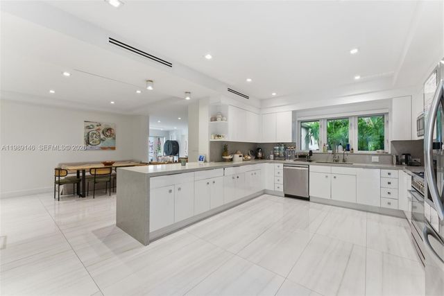 748 Palermo Ave, Coral Gables, FL 33134