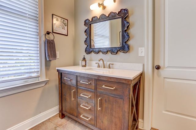 936 S COX ST, Memphis, TN 38104