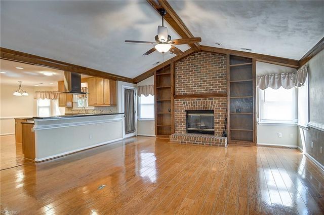 1432 Birch Leaf RD, Chesapeake, VA 23320