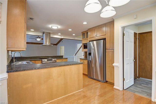 1432 Birch Leaf RD, Chesapeake, VA 23320