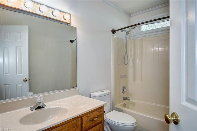 1432 Birch Leaf RD, Chesapeake, VA 23320