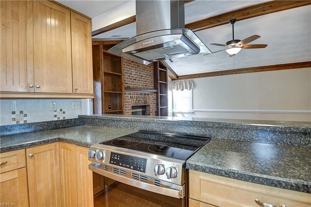 1432 Birch Leaf RD, Chesapeake, VA 23320