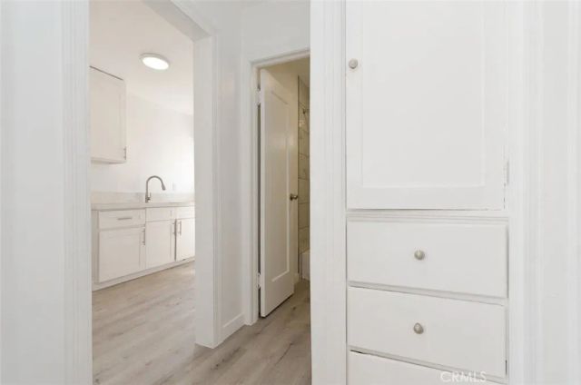 517 W 42nd, Los Angeles, CA 90037