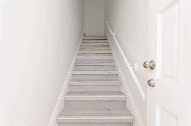 517 W 42nd, Los Angeles, CA 90037