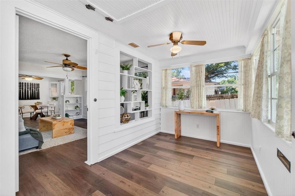 Image 4 of property listing at 5218 1ST AVENUE S, St Petersburg, FL 33707