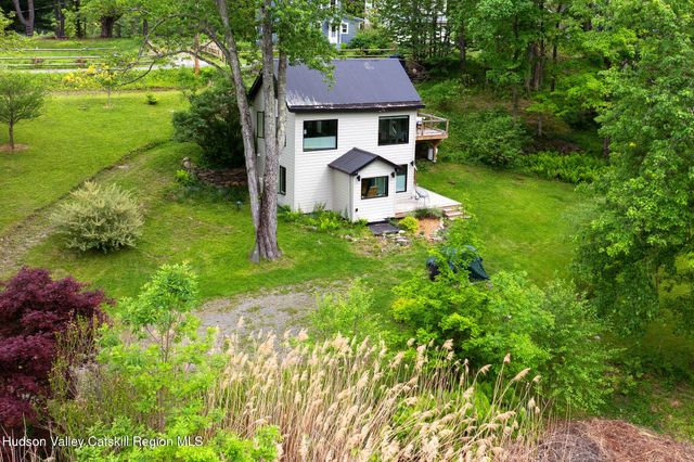 14 Lake Hill Road, Kingston, NY 12401