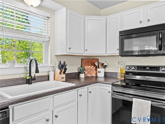 7515 Gold Coast Ln, Mechanicsville, VA 23111