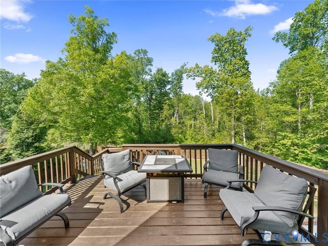 7515 Gold Coast Ln, Mechanicsville, VA 23111