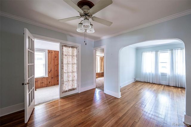 1037 Longfellow Avenue, Royal Oak, MI 48067