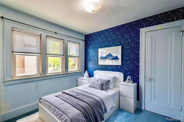 1037 Longfellow Avenue, Royal Oak, MI 48067