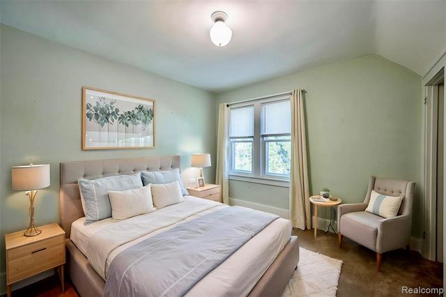 1037 Longfellow Avenue, Royal Oak, MI 48067