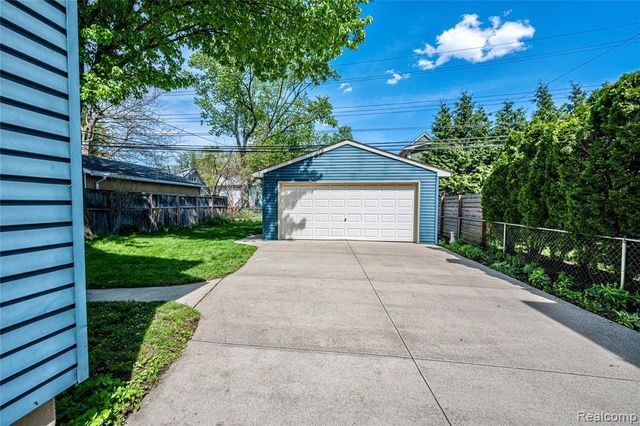 1037 Longfellow Avenue, Royal Oak, MI 48067