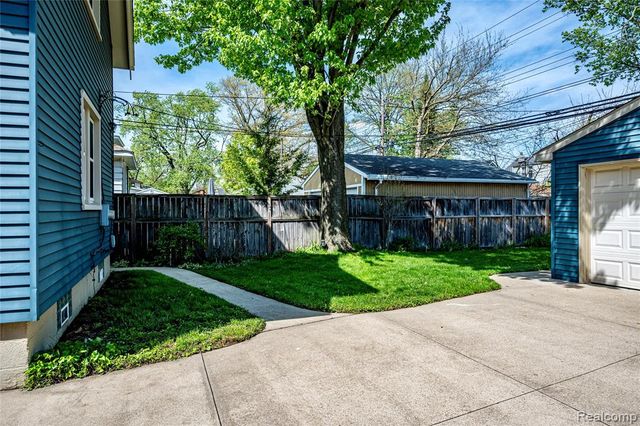 1037 Longfellow Avenue, Royal Oak, MI 48067