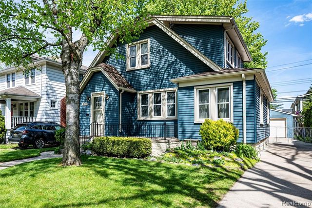 1037 Longfellow Avenue, Royal Oak, MI 48067