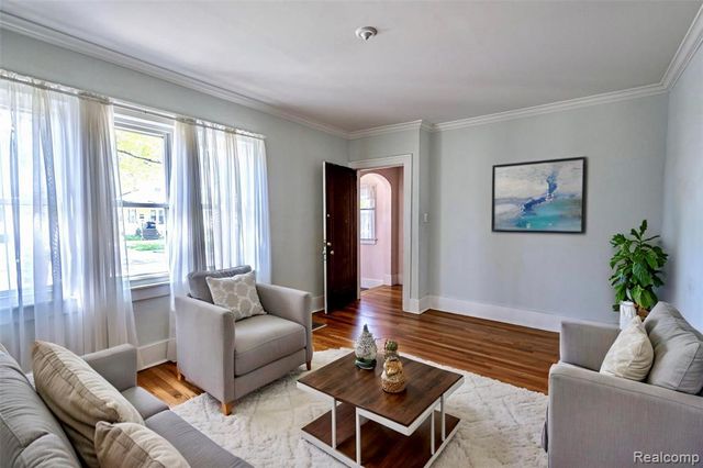 1037 Longfellow Avenue, Royal Oak, MI 48067
