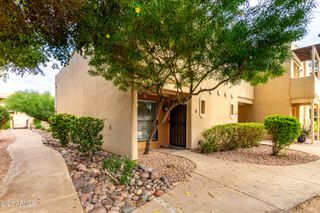 1425 E DESERT COVE Avenue 15, Phoenix, AZ 85020