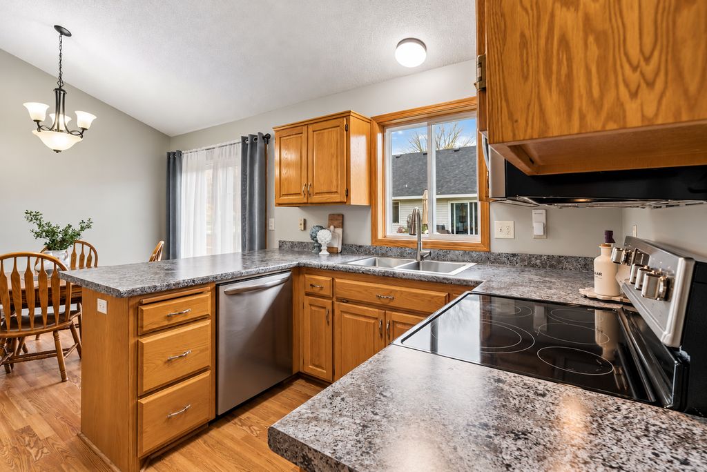 3601 Heidelberg Lane, Saint Bonifacius, MN 55375 — photo 5
