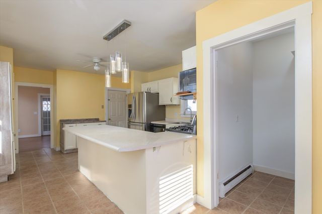 29 Summer Hill, Springfield, VT 05156